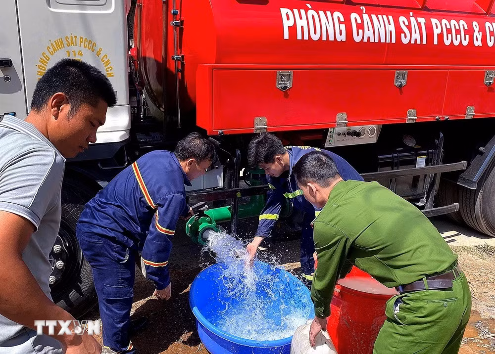 ttxvn-pa-co-nuoc-sach2.jpg