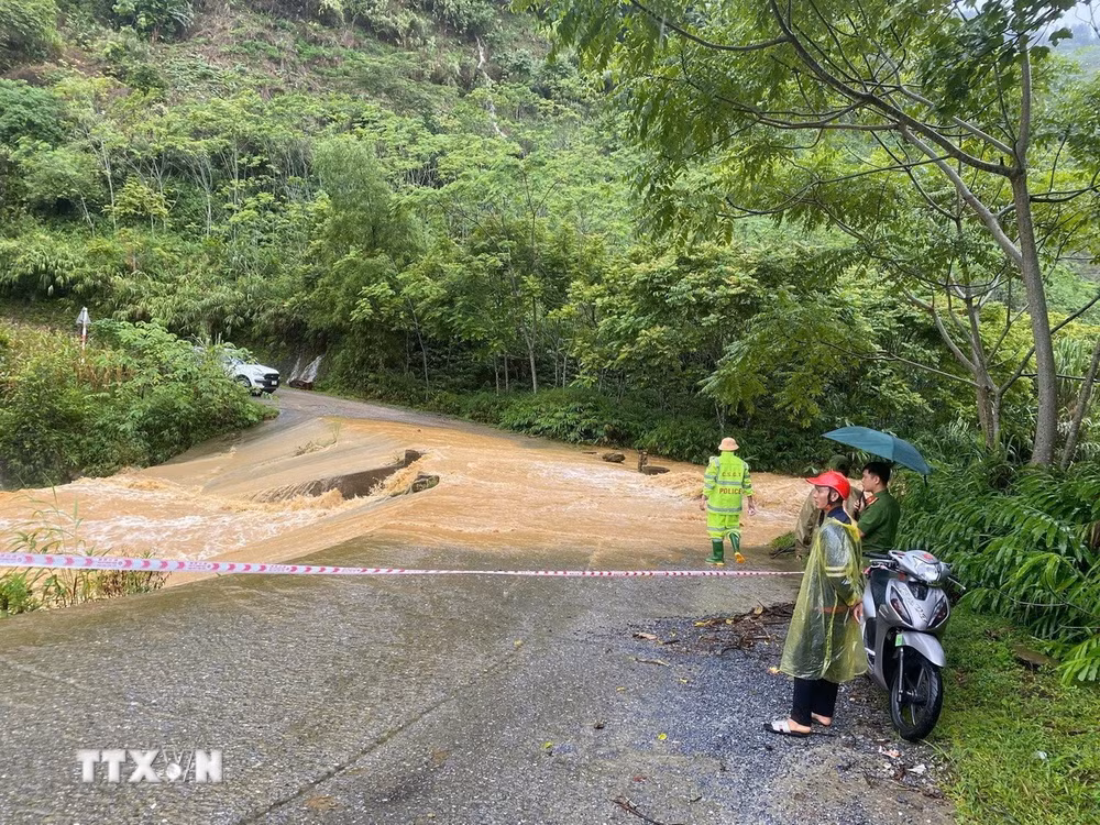 ttxvn-muong-khuong-ngap-3.jpg