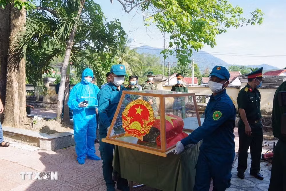 ttxvn-khanh-hoa-500-ngay-dem-2.jpg