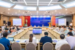 Hội thảo công bố Báo cáo "Dòng chảy pháp luật kinh doanh Việt Nam 2024" và Báo cáo đánh giá về tiêu chuẩn, quy chuẩn kỹ thuật. (Nguồn: báo Chính phủ)