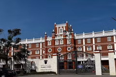 Trường Tiểu học, Trung học Cơ sở và Trung học Phổ thông Marie Curie, thành phố Thủ Dầu Một, tỉnh Bình Dương. (Nguồn: web của Trường)