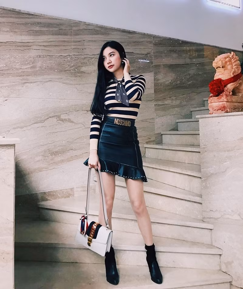 Dàn sao Việt lăngxê sắc đen kiêu kỳ trong tuần lễ đầu tiên của năm mới ảnh 9