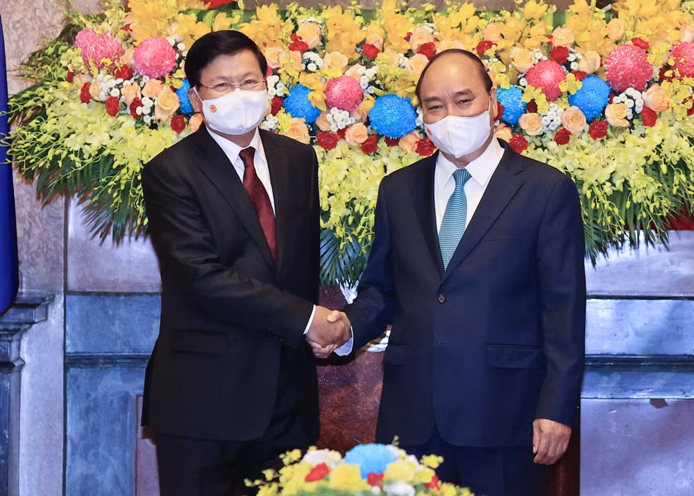 Chuyến thăm Việt Nam của Tổng Bí thư, Chủ tịch Lào: Cột mốc lịch sử ảnh 2