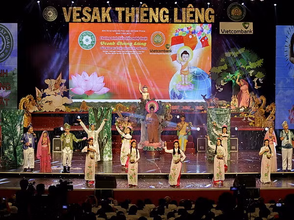 Khoảng 10.000 phật tử sẽ tham dự Đại lễ Vesak 2014 ảnh 1