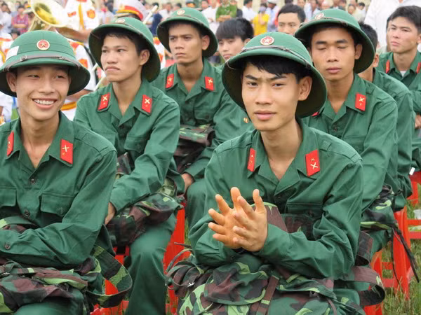 Thanh niên nhập ngũ cần phát huy truyền thống tuổi trẻ Thủ đô ảnh 1
