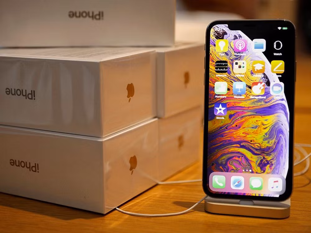 iPhone đang khiến giá cổ phiếu Apple rơi vào tình trạng hỗn loạn ảnh 1