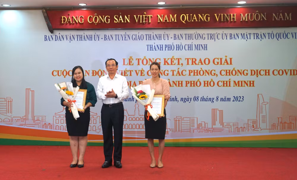 TP.HCM: Hơn 2.200 bài viết hồi tưởng về cuộc chiến với COVID-19 ảnh 1