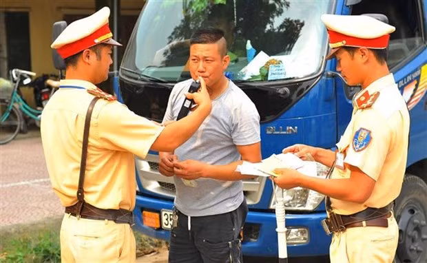 Phát huy vai trò nòng cốt đảm bảo trật tự an toàn giao thông ảnh 2