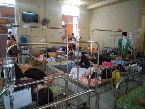 Lai Châu: 42 người nhập viện nghi ngộ độc do ăn thịt trâu ảnh 1