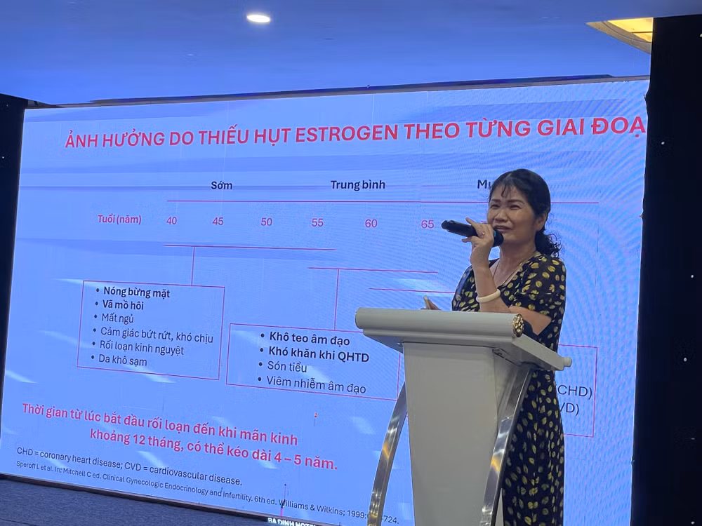 ba Hồng.jpg
