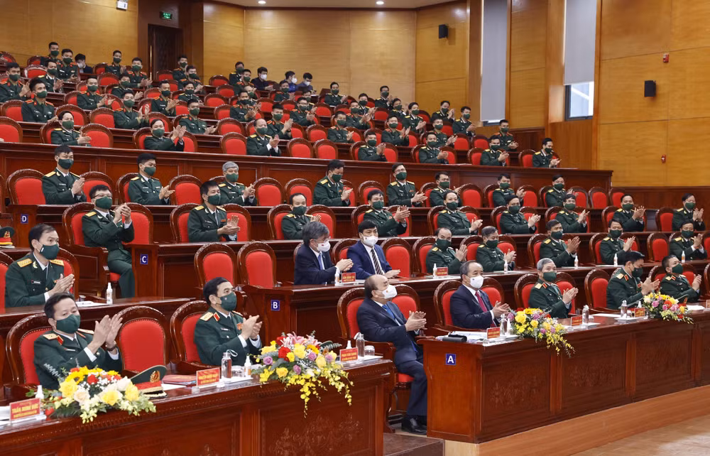 Chủ tịch nước thăm và làm việc tại Trường Sỹ quan Chính trị ảnh 5
