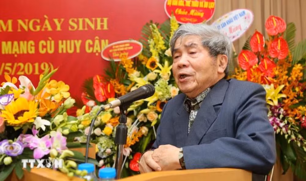 huy can2.JPG