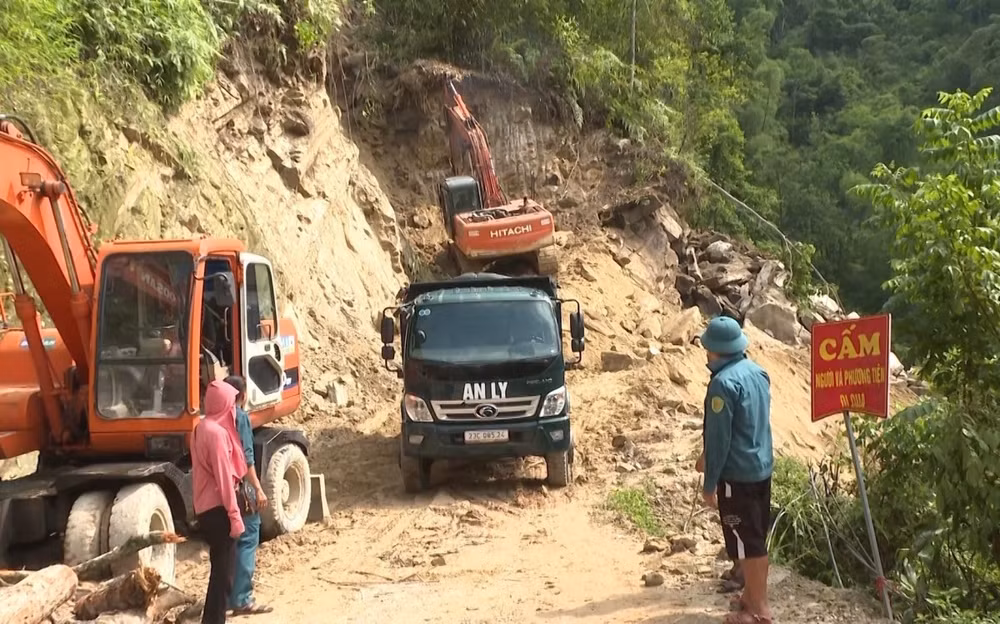sat lo ha giang.jpg