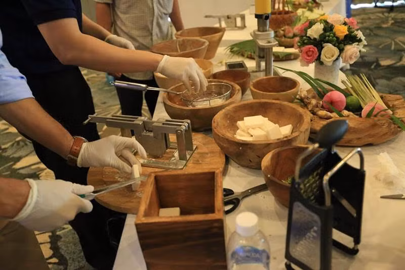 ''Soap for Hope'': Chung tay tái chế xà phòng vì cộng đồng ảnh 1