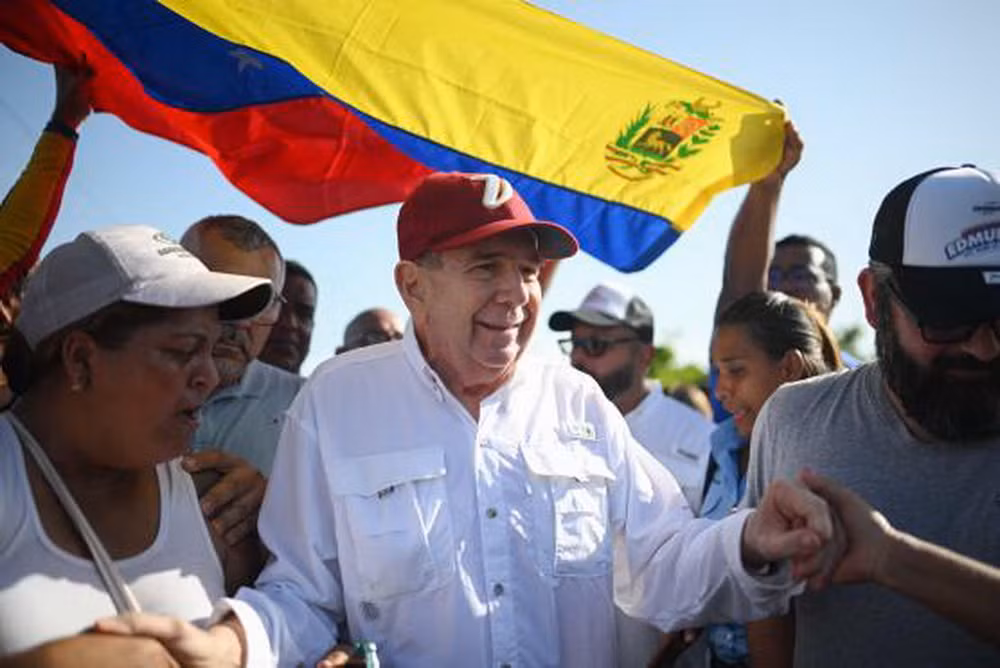 2807_Gonzalez Urrutia.jpg