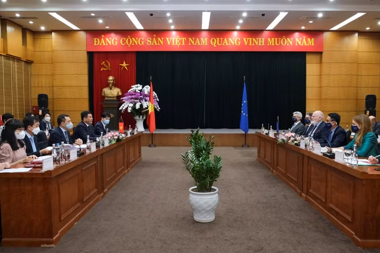 Việt Nam và EU hợp tác về năng lượng xanh, phát triển bền vững ảnh 1