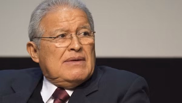 El Salvador quyết định phát hành trái phiếu để tránh vỡ nợ ảnh 1