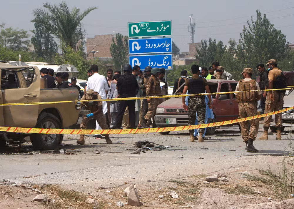 Pakistan: Nổ bom nhằm vào xe tuần tra, 5 cảnh sát thiệt mạng ảnh 1