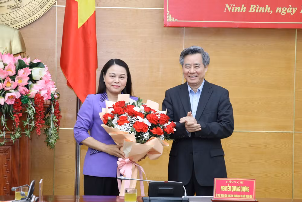 Bộ Chính trị điều động nhân sự Bí thư Tỉnh ủy Ninh Bình ảnh 2
