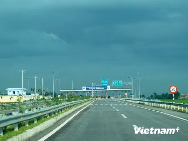 Cao tốc Nội Bài-Lào Cai: Phí cao nhất khoảng 1,2 triệu đồng/lượt ảnh 1
