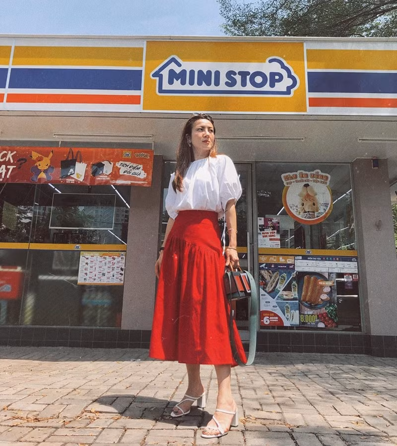 Street style đẹp mê hồn của dàn mỹ nhân Việt trong tuần qua ảnh 11