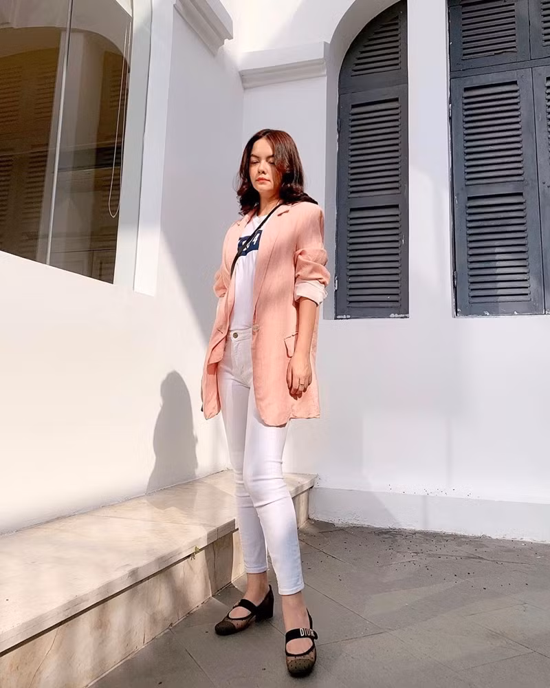Street style đẹp mê hồn của dàn mỹ nhân Việt trong tuần qua ảnh 15