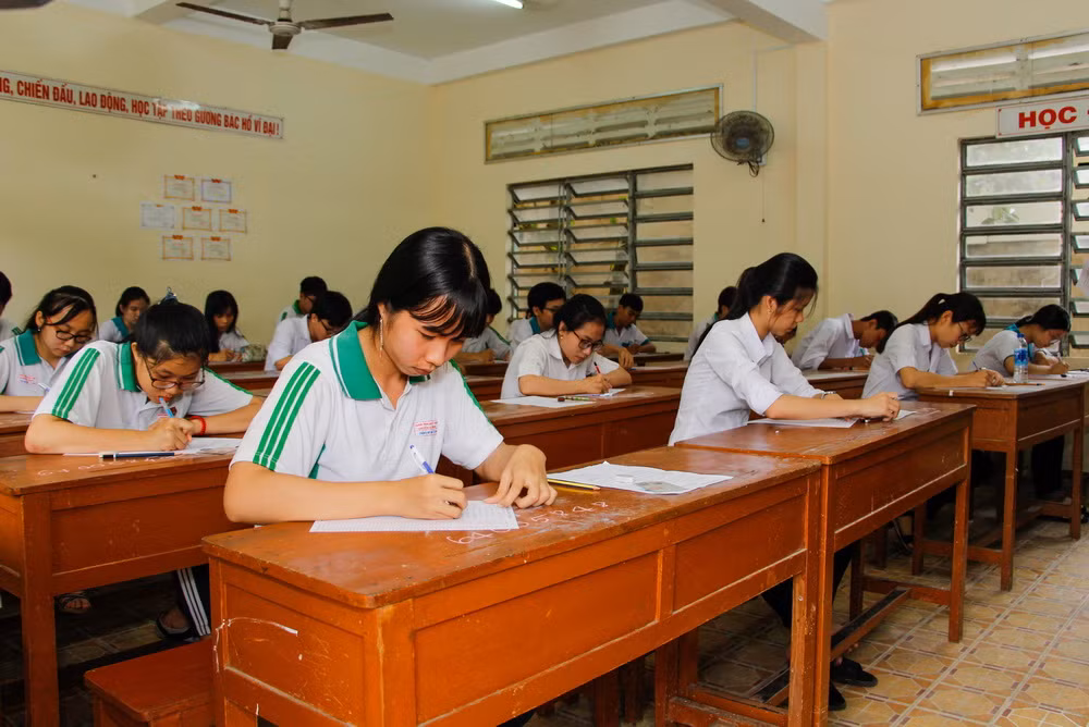 Tỉnh Kon Tum thông tin về nghi vấn điểm thi cao bất thường ảnh 1