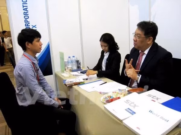 Nhận lương trăm triệu vẫn không hài lòng về chính sách nhân sự ảnh 2