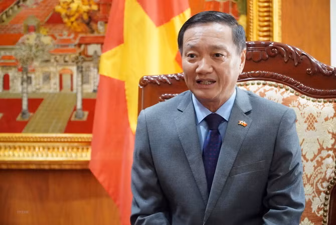 Lào ra mắt cuốn sách về quan hệ song phương với Việt Nam ảnh 1
