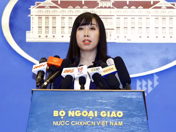 Phản đối Trung Quốc xây dựng trái phép rạp chiếu phim trên đảo Phú Lâm ảnh 1
