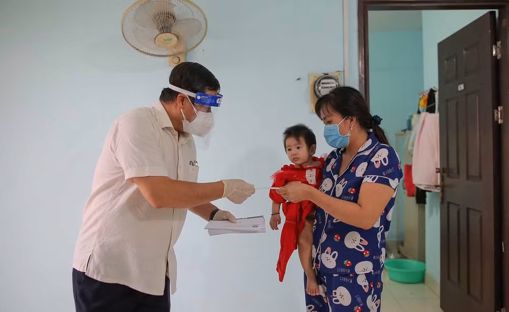 TP.Hồ Chí Minh: Mở rộng đối tượng được hưởng gói hỗ trợ an sinh xã hội ảnh 2