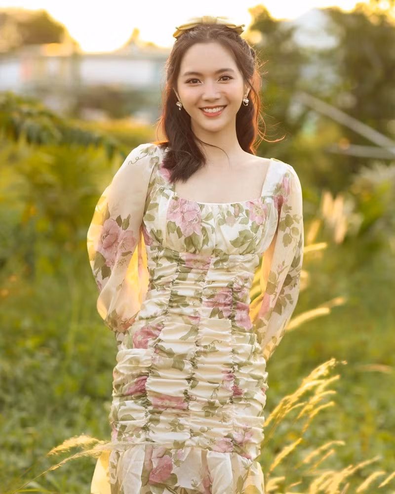 Mỹ nhân Việt đón hè với loạt trang phục street style ngập sắc pastel ảnh 8