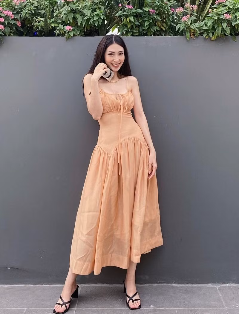 Mỹ nhân Việt đón hè với loạt trang phục street style ngập sắc pastel ảnh 3