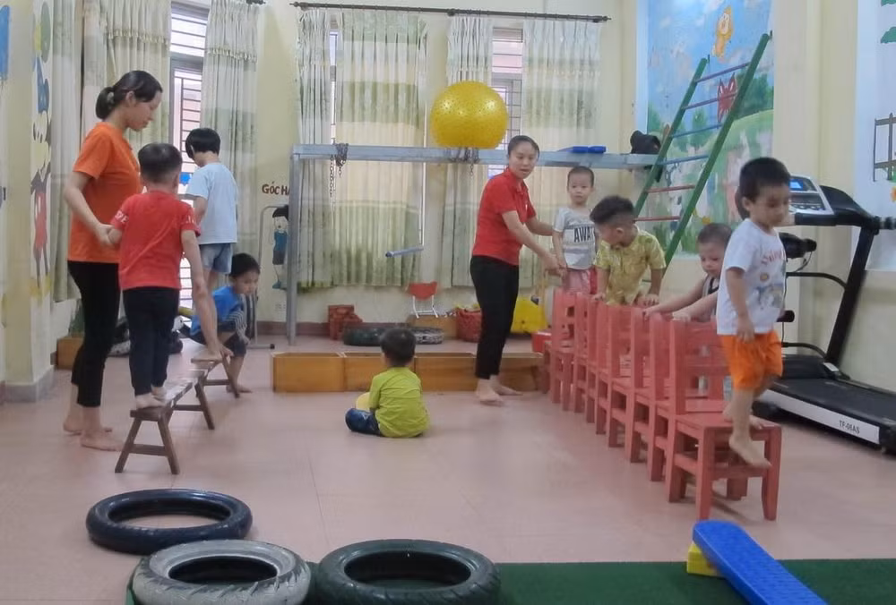 Nơi 'chắp cánh' tương lai cho trẻ tự kỷ ở thành phố Ninh Bình ảnh 1