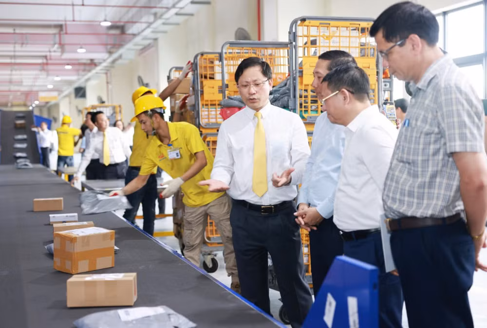 VietnamPost vận hành dây chuyền chia chọn ứng dụng trí tuệ nhân tạo ảnh 2
