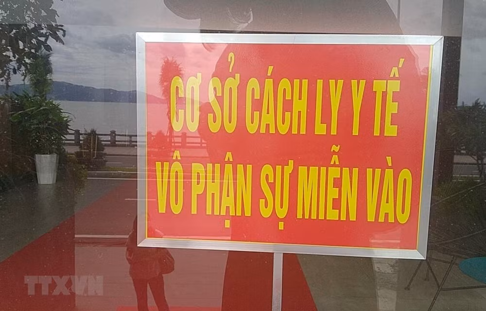 Việt Nam ghi nhận thêm 3 ca mắc mới COVID-19 trong sáng 3/3 ảnh 1