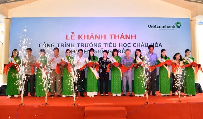 Khánh thành trường tiểu học Châu Hòa, Bến Tre do Vietcombank tài trợ ảnh 1