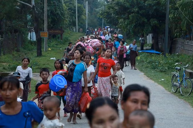 AFP: Myanmar kêu gọi ASEAN họp khẩn về vấn đề người Rohingya ảnh 1