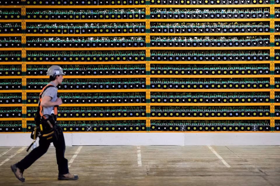 Hai công ty công nghệ sử dụng năng lượng Mặt Trời để đào bitcoin ảnh 1