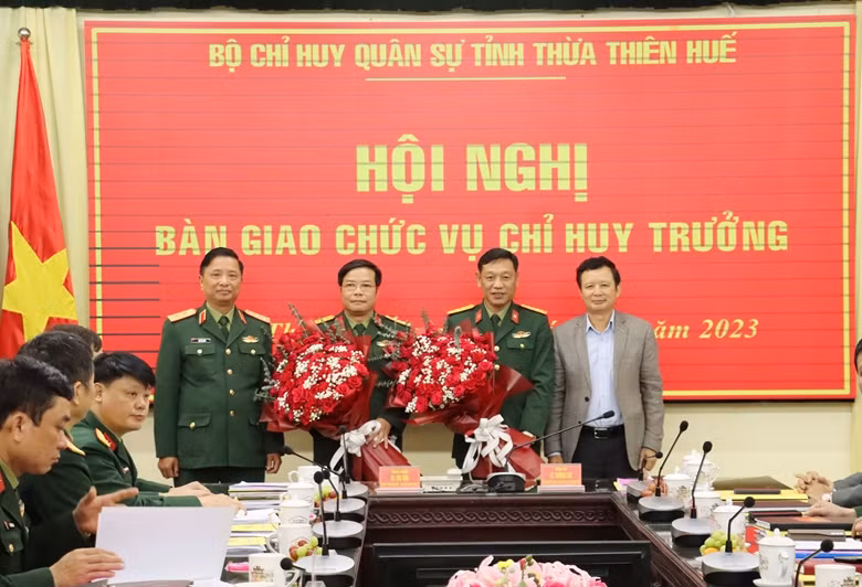 Thượng tá Phan Thắng phụ trách Chỉ huy trưởng BCH Quân sự TT-Huế ảnh 1