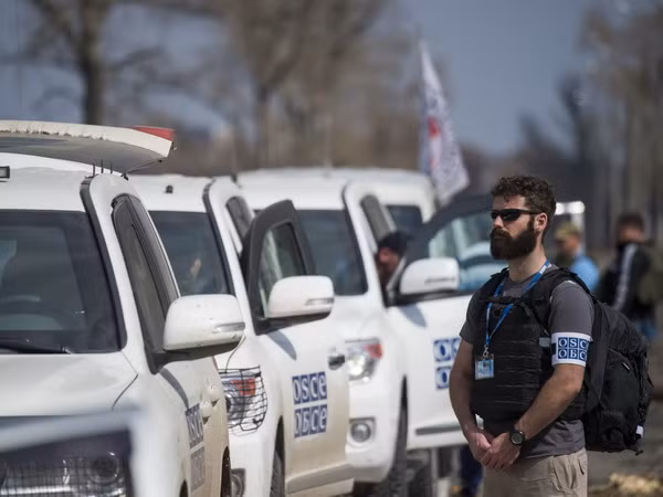 OSCE: Giao tranh tại miền Đông Ukraine đang gia tăng mạnh ảnh 1