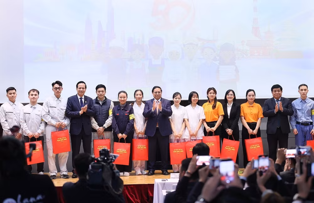 TTXVN_2906laodongVietnamNhatban.jpg