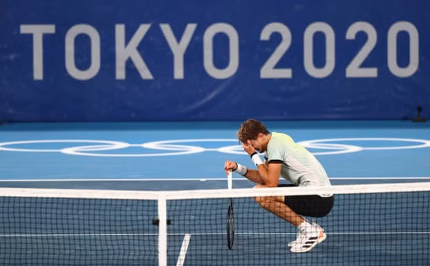 Alexander Zverev khiến Novak Djokovic vỡ mộng 'Golden Slam' ảnh 1
