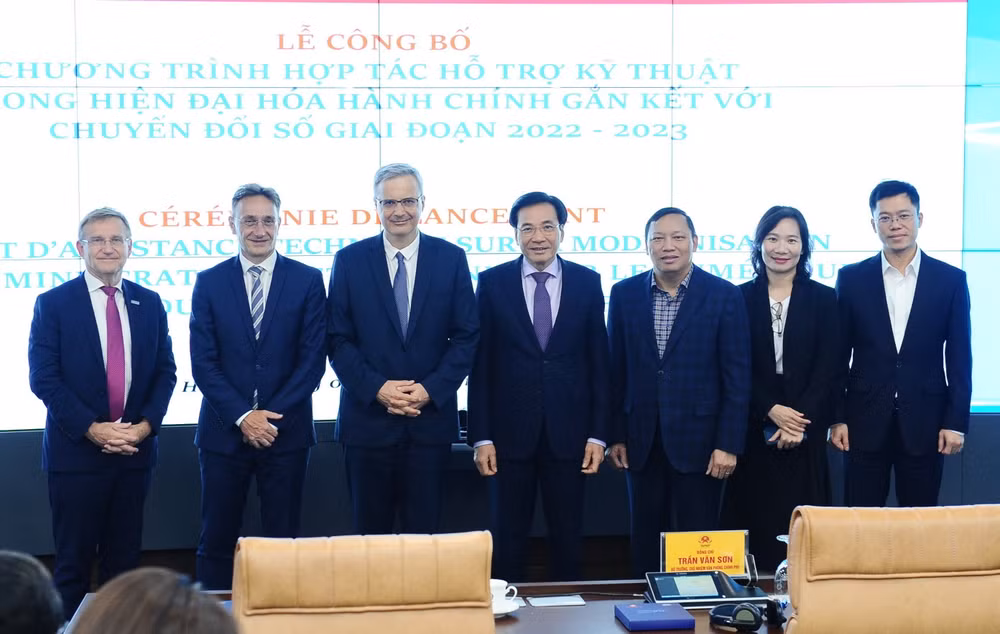 ​'Hiện đại hóa hành chính gắn kết với chuyển đổi số giai đoạn 2022-23' ảnh 3