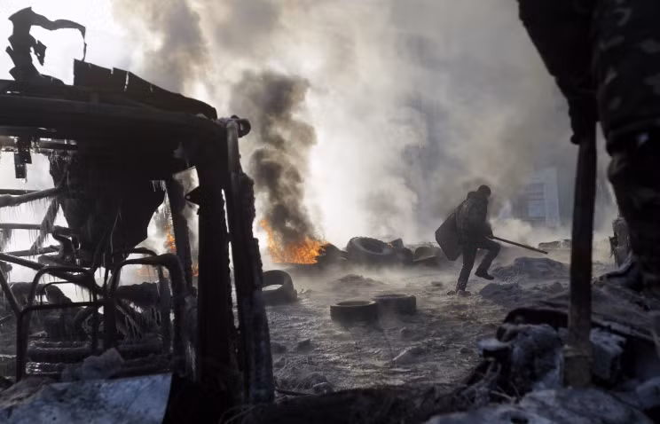 Ukraine lo người biểu tình chiếm nhà máy điện hạt nhân ảnh 1