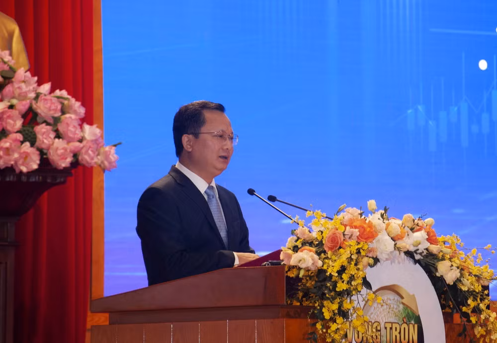 TTXVN_1504kinhtetunhan2.jpg
