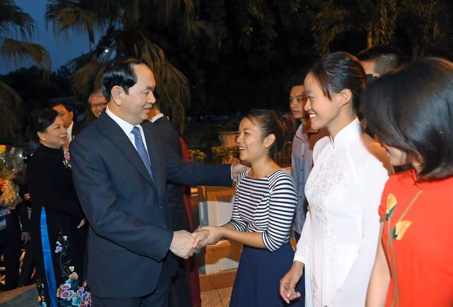 Chủ tịch nước thăm Trường tiểu học Nguyễn Văn Trỗi ở La Habana ảnh 1