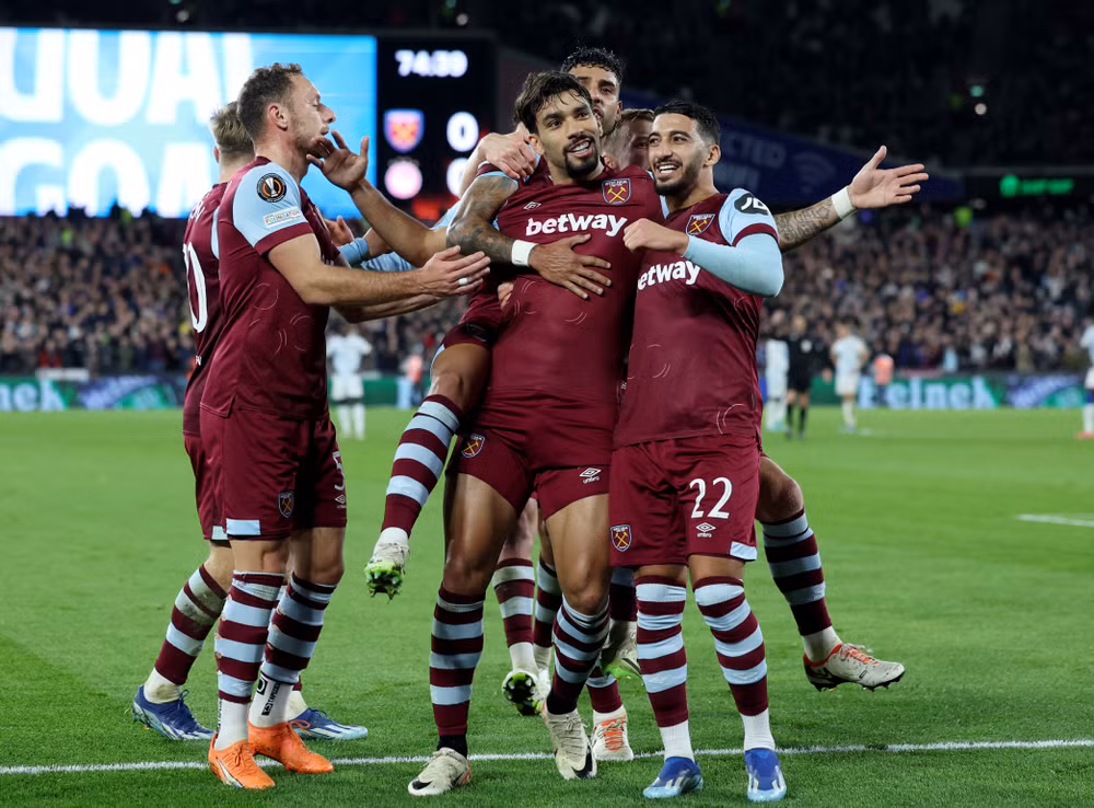 Kết quả Europa League: Liverpool và AS Roma cùng thua sốc ảnh 2