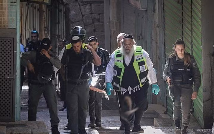 Israel: Tấn công bằng dao khiến 2 người bị thương ở Jerusalem ảnh 1