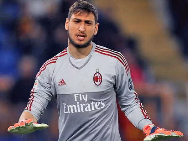 Milan gia hạn hợp đồng với Donnarumma: Thất bại đỏ đen ảnh 1